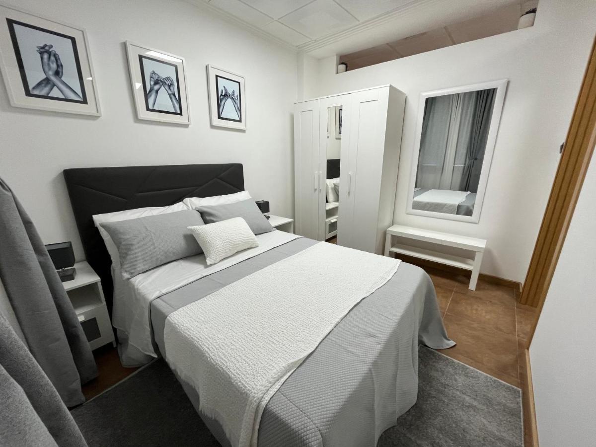 Apartamentos A Illa เรดอนเดลา ภายนอก รูปภาพ